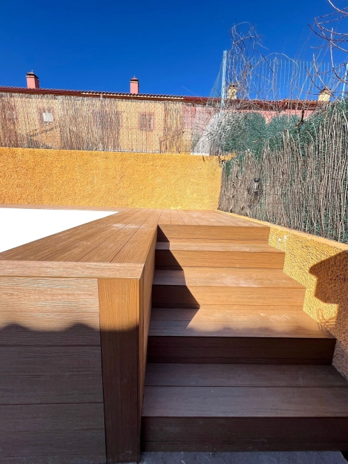TARIMA DE COMPOSITE PARA PISCINA